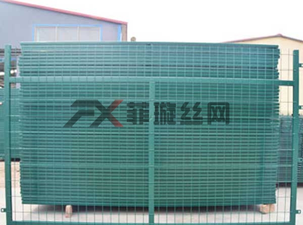 金屬網(wǎng)片防護柵欄銷售